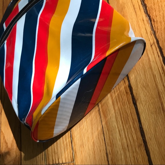 Colorful vintage vinyl zip bag w shoulder strap - Picture 5 of 13